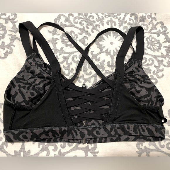 Lululemon bra - Picture 6 of 6